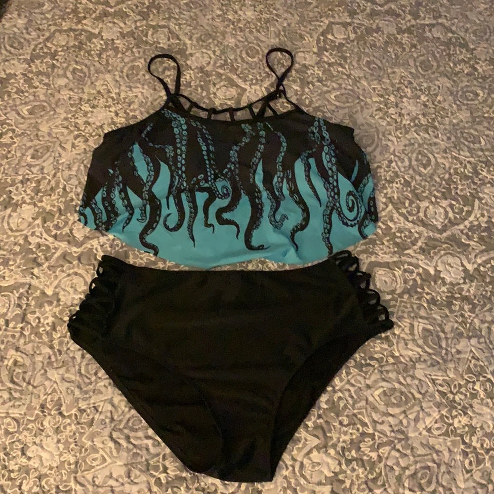 Octopus Print Flounce Lattice Crisscross Tankini